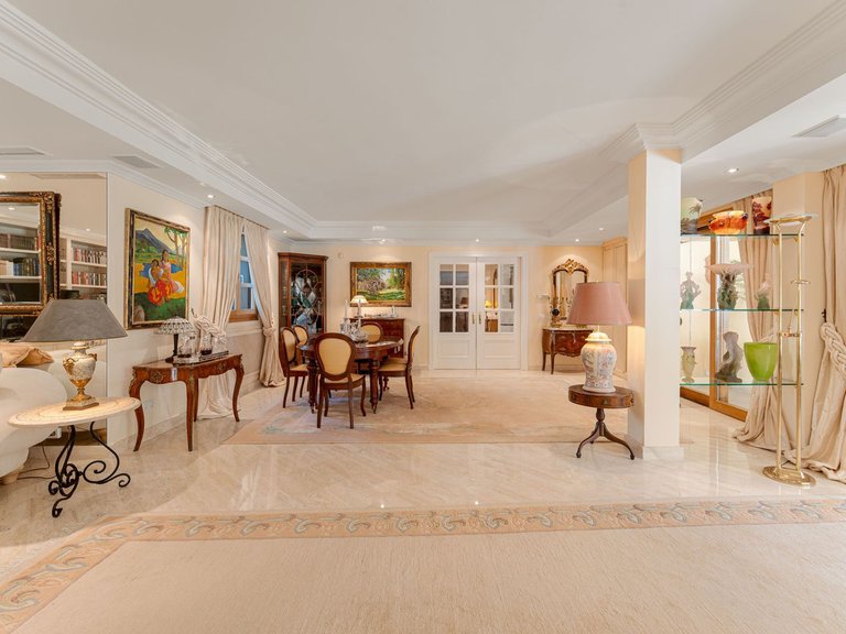 Villa for Sale in Marbella, Malaga 5