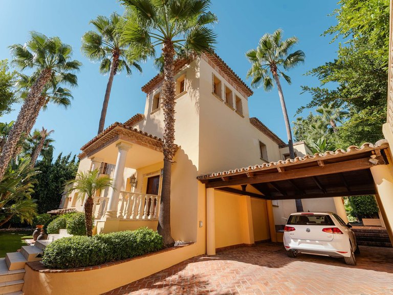 Villa for Sale in Marbella, Malaga 33