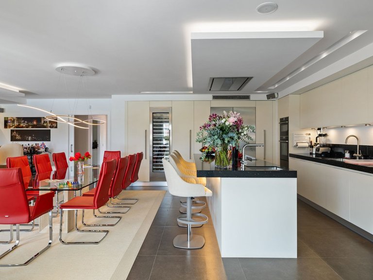 Villa for Sale in Marbella, Malaga 19