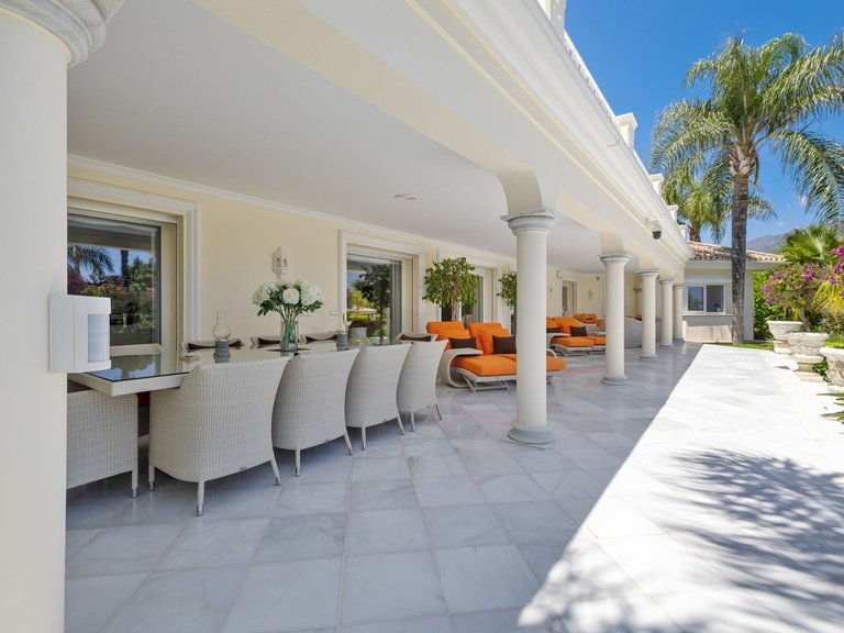 Villa for Sale in Marbella, Malaga 25