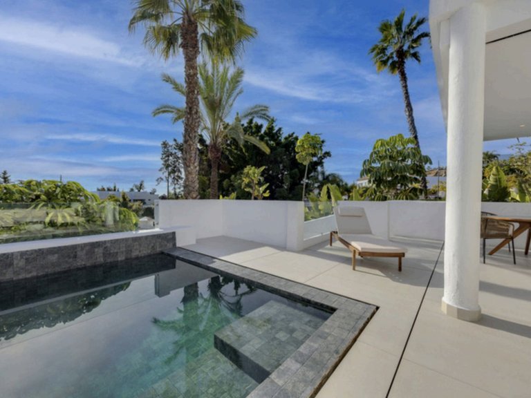 Town House for Sale in Estepona, Malaga 1