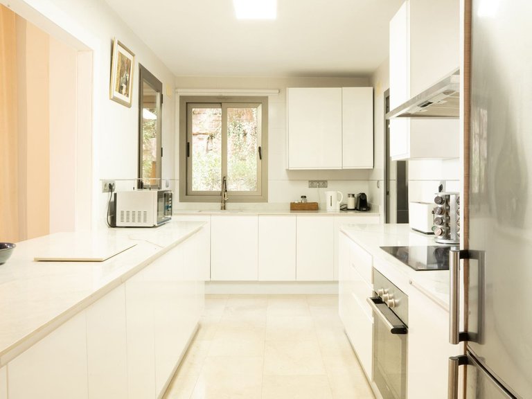 Apartment for Sale in Benahavis, Malaga 9