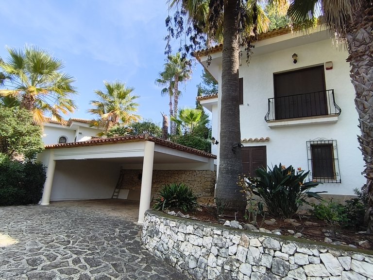 Villa for Sale in Inland La Sella Golf, Alicante 35