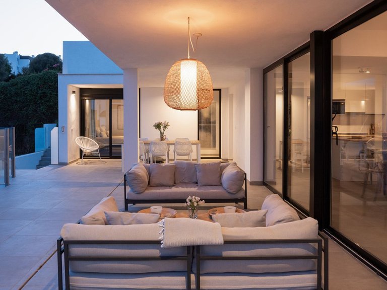 Villa for Sale in Estepona, Malaga 8