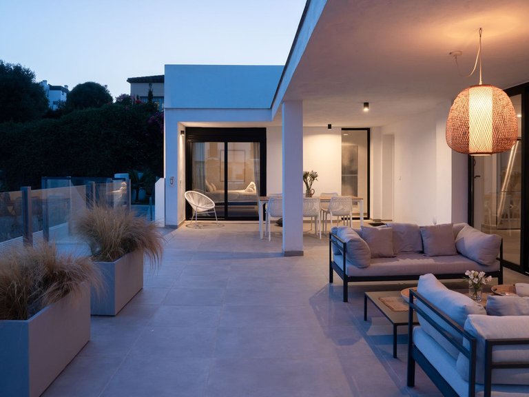 Villa for Sale in Estepona, Malaga 11