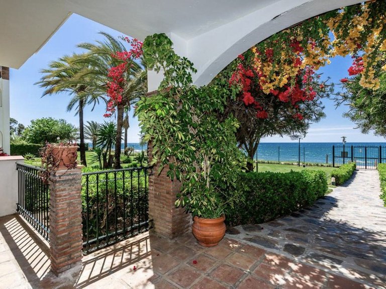 Apartment for Sale in Estepona, Malaga 5