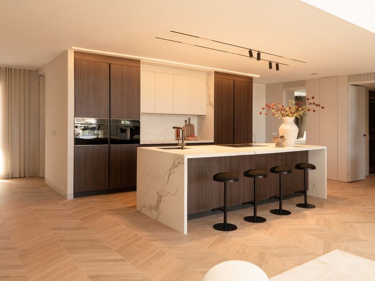 Penthouse for Sale in Marbella, Malaga 24