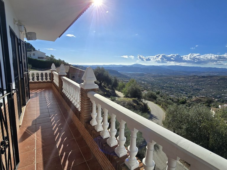 Villa for Sale in Alcaucin, Malaga 6