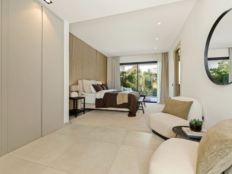 Villa for Sale in Marbella, Malaga 9