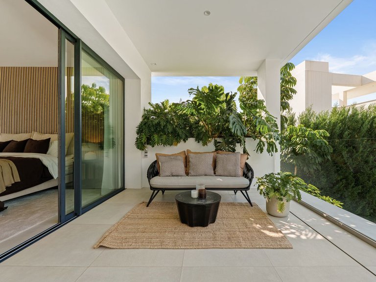 Villa for Sale in Marbella, Malaga 16