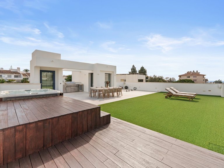 Villa for Sale in Marbella, Malaga 21