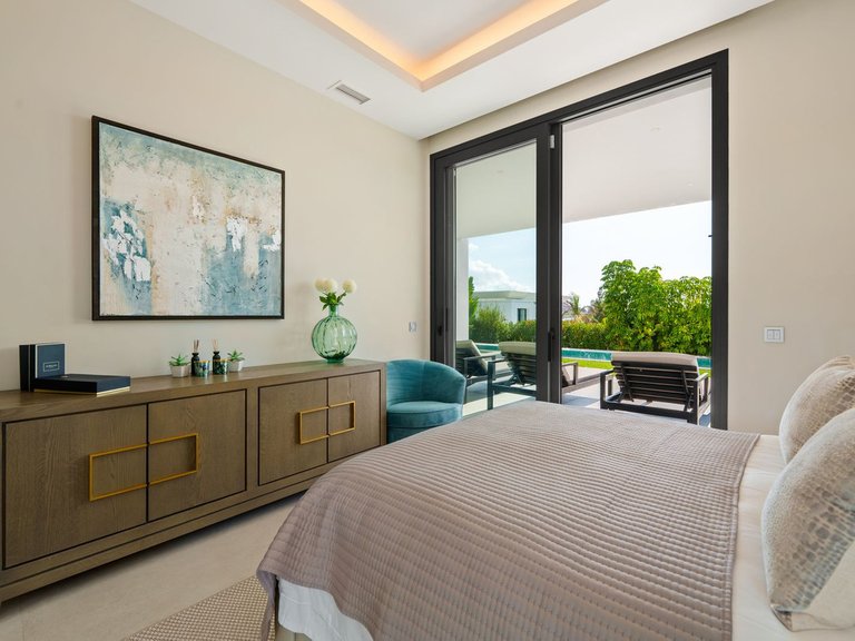 Villa for Sale in Benahavis, Malaga 17