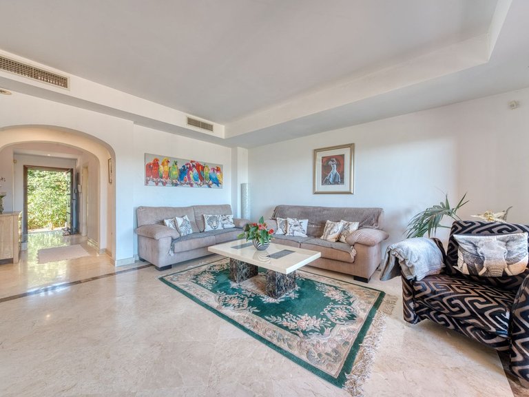 Town House for Sale in Estepona, Malaga 11