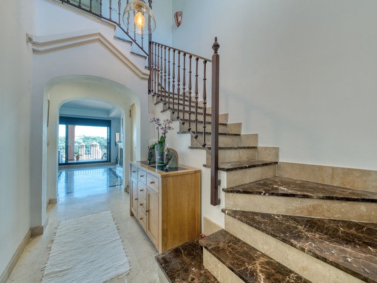 Town House for Sale in Estepona, Malaga 16