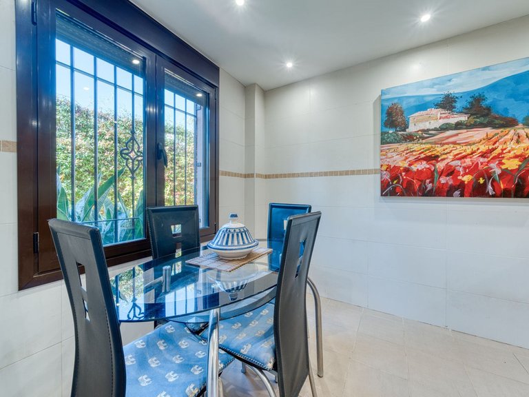 Town House for Sale in Estepona, Malaga 24