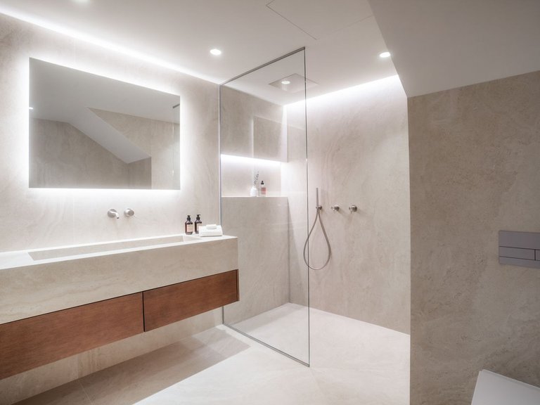 Penthouse for Sale in Benahavis, Malaga 32