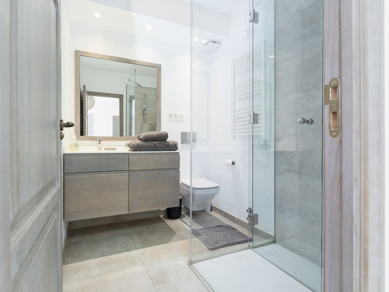 Town House for Sale in Marbella Golden Mile, Malaga 32