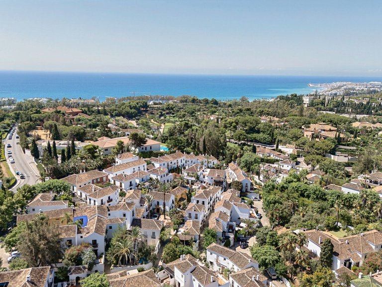 Town House for Sale in Marbella Golden Mile, Malaga 36