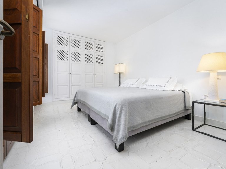 Town House for Sale in Marbella Golden Mile, Malaga 37