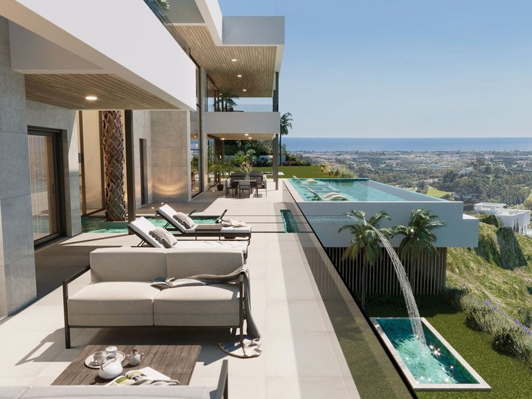 Villa for Sale in El Madronal, Malaga 16