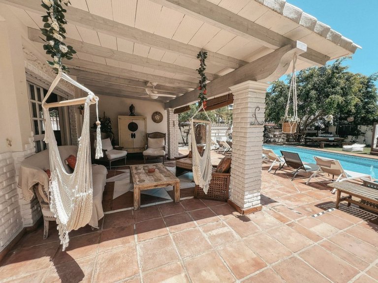 Villa for Sale in Nueva Andalucia, Malaga 2