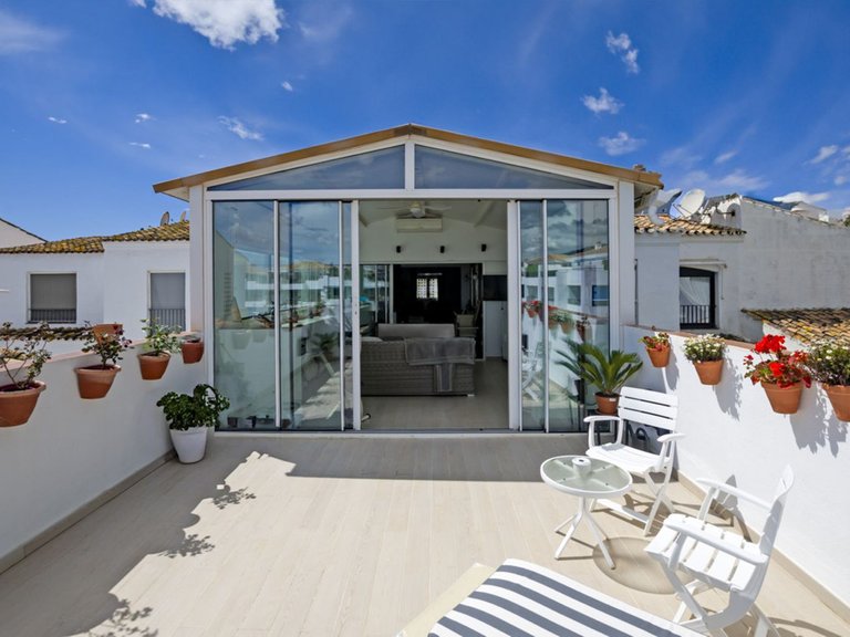 Penthouse for Sale in Marbella, Malaga 2