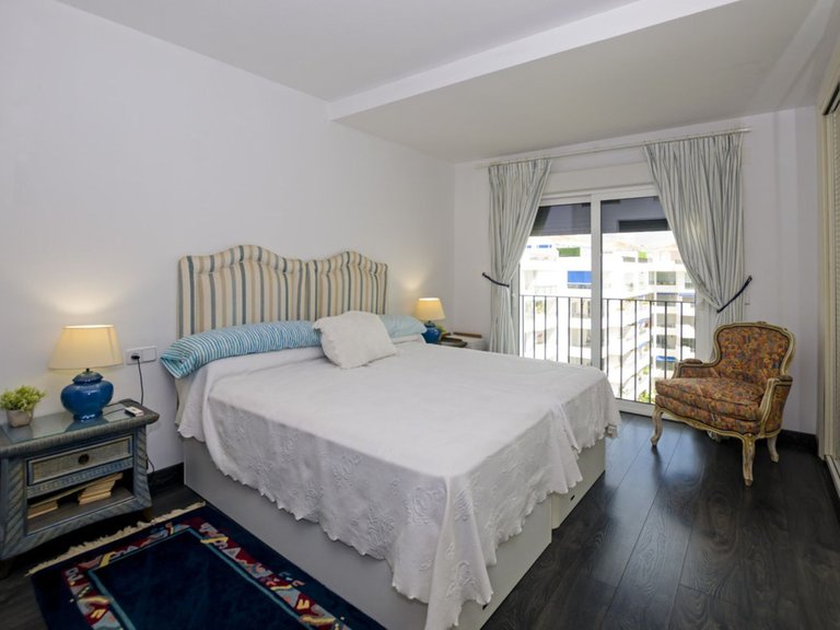 Penthouse for Sale in Marbella, Malaga 12