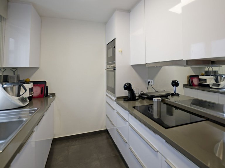 Penthouse for Sale in Marbella, Malaga 25