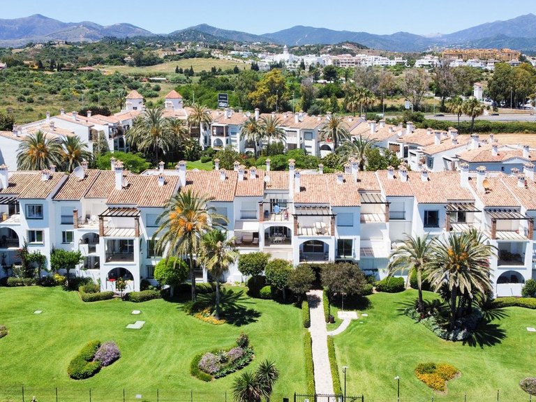 Apartment for Sale in Estepona, Malaga 24