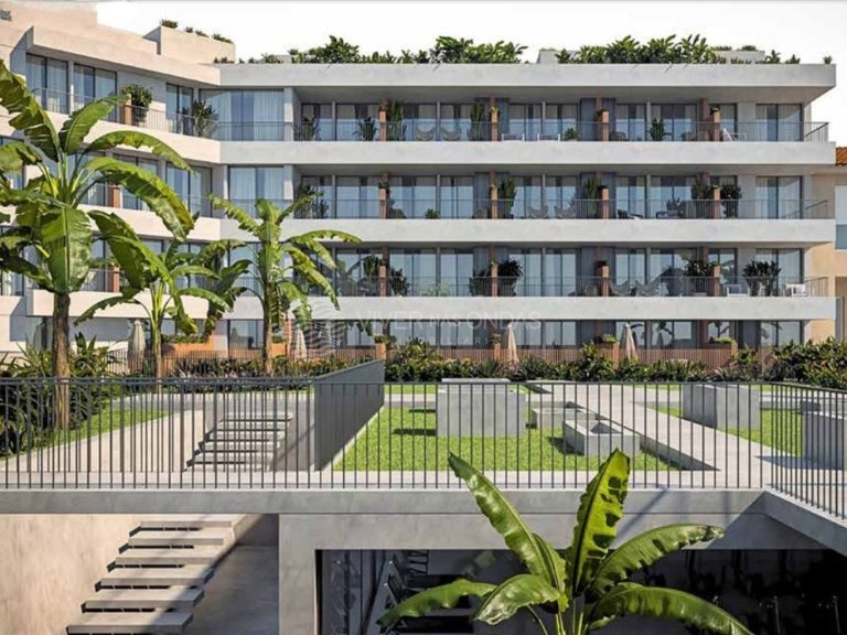 Apartment for Sale in Porto, Porto 7