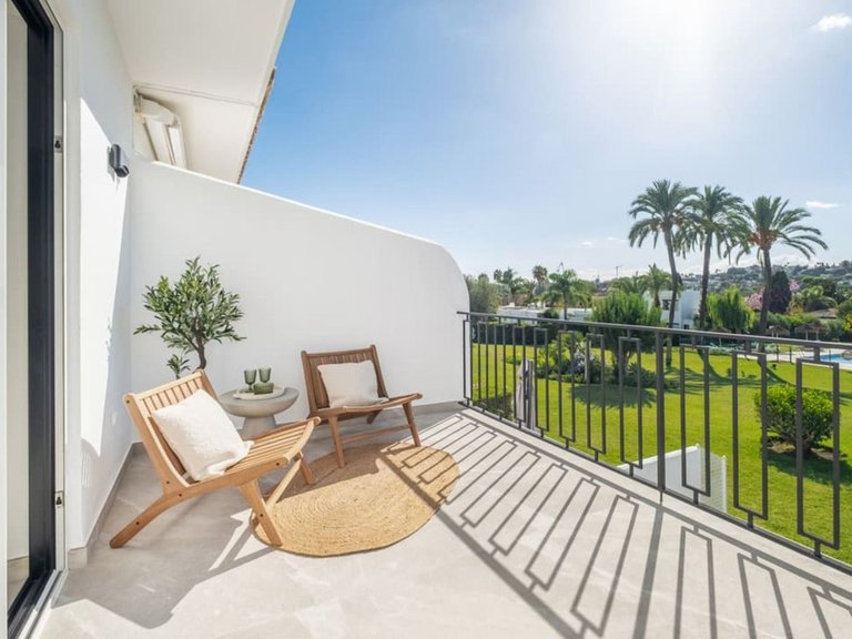 Town House for Sale in Nueva Andalucia, Malaga 24