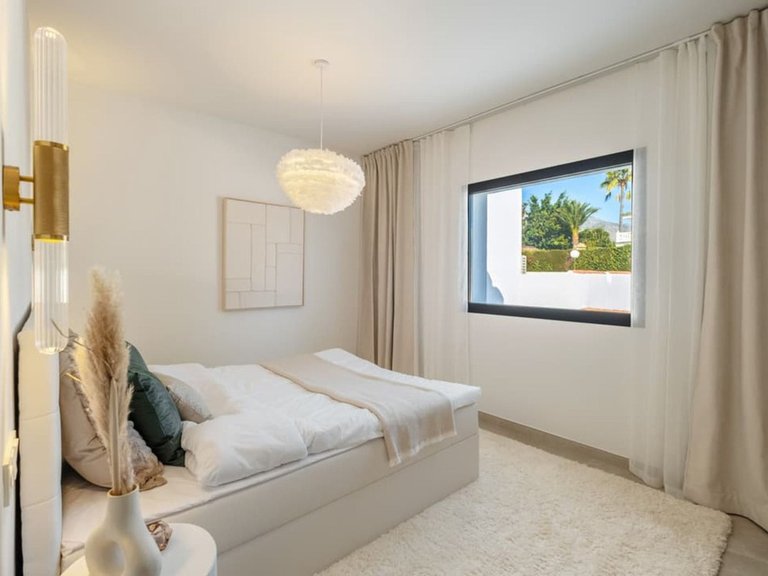 Town House for Sale in Nueva Andalucia, Malaga 6