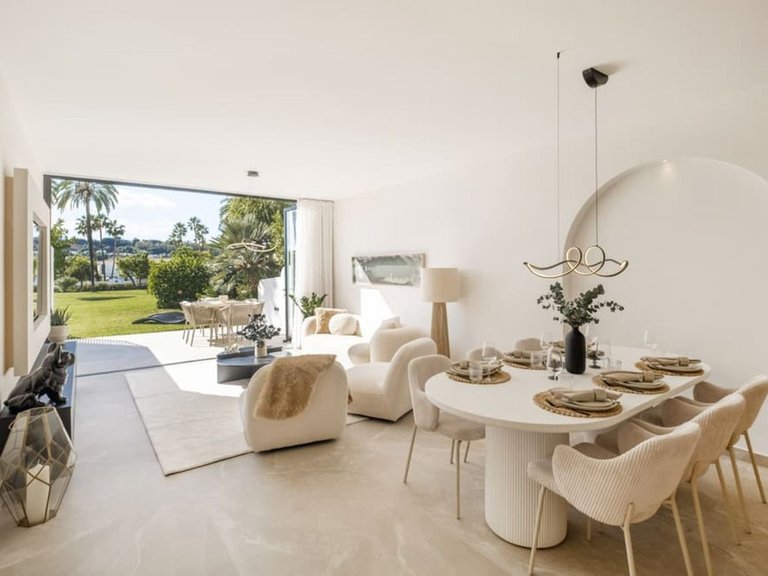 Town House for Sale in Nueva Andalucia, Malaga 12