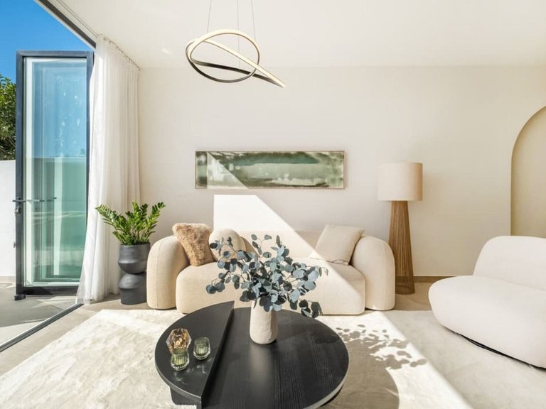 Town House for Sale in Nueva Andalucia, Malaga 25