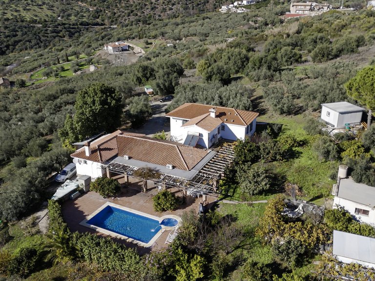 Villa for Sale in Periana, Malaga 10