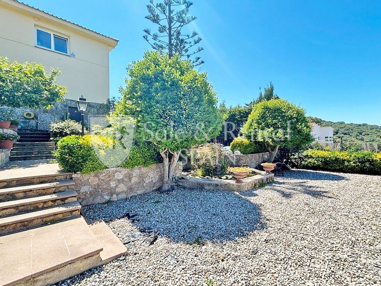 Villa for Sale in Lloret De Mar, Gerona 27
