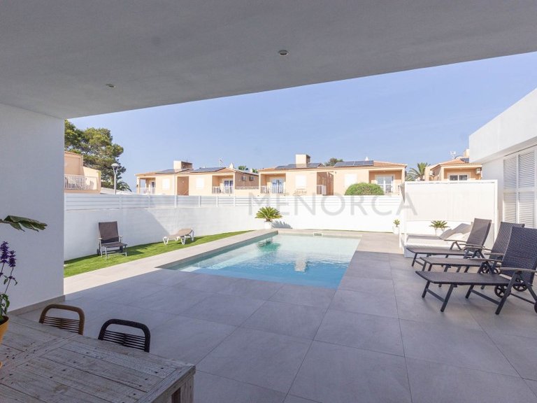 Villa for Sale in Cala Blanca, Menorca 15
