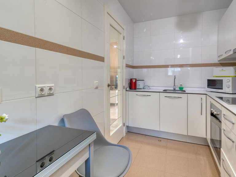 Apartment for Rent in Estepona, Malaga 12