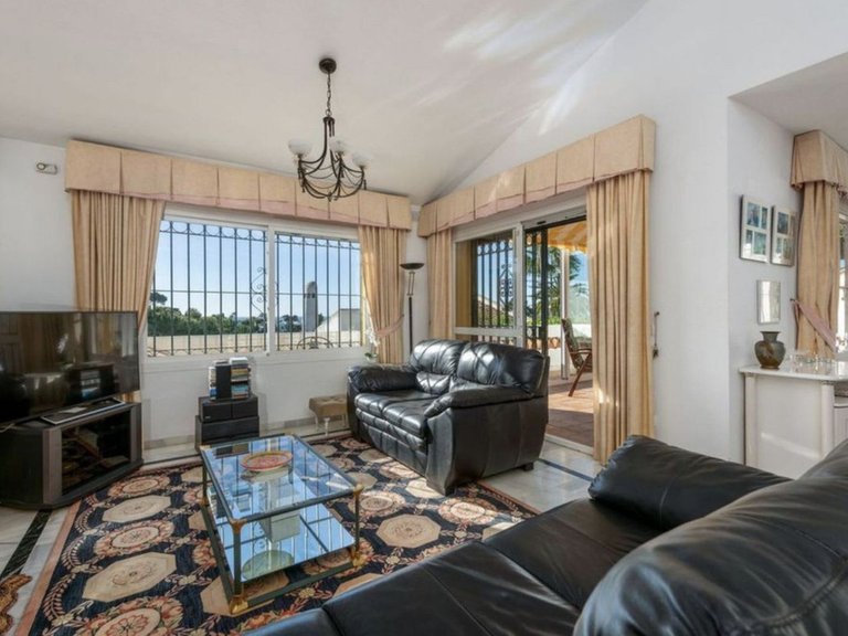 Villa for Sale in Mijas Costa, Malaga 5