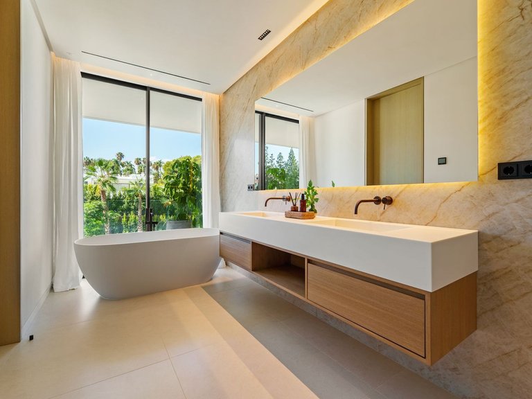 Villa for Sale in Marbella, Malaga 15