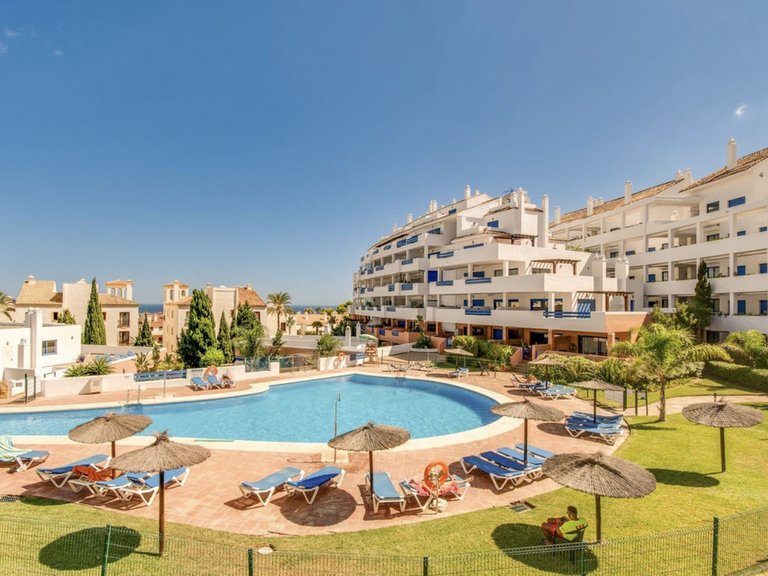Penthouse for Sale in La Duquesa, Malaga 13