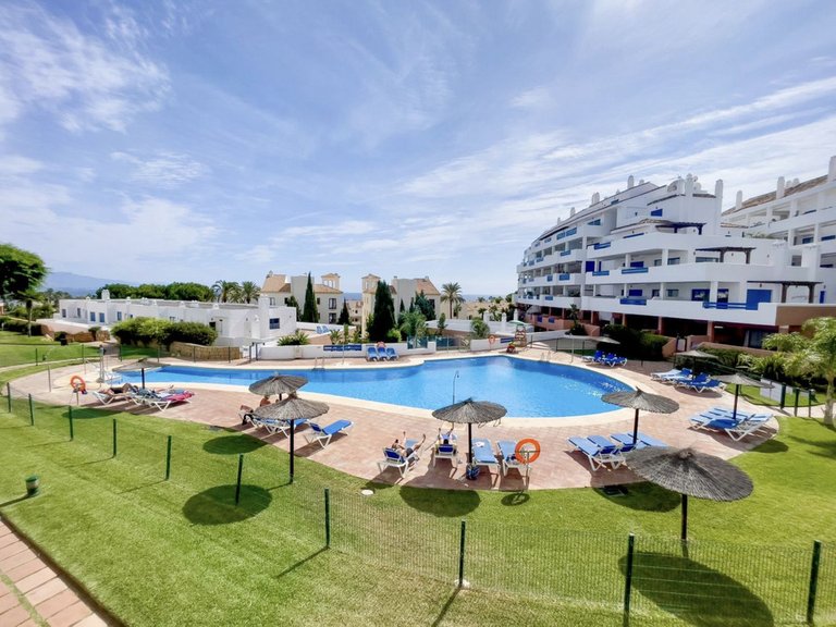 Penthouse for Sale in La Duquesa, Malaga 4