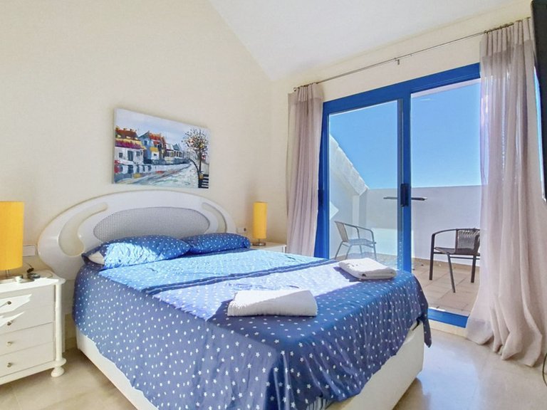 Penthouse for Sale in La Duquesa, Malaga 10