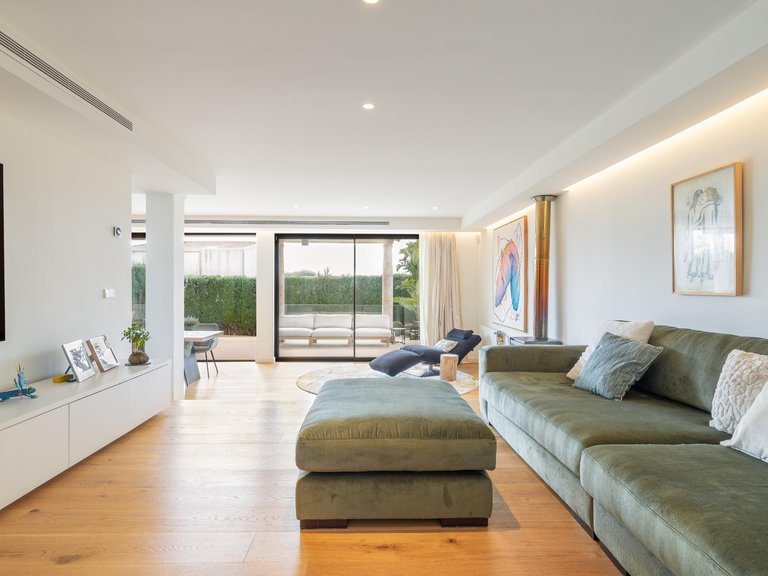 Villa for Sale in Sa Cabaneta, Balearic Islands 2