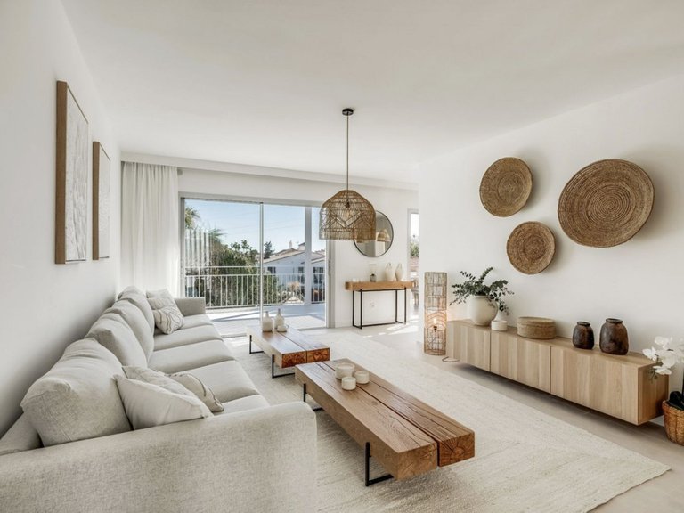 Villa for Sale in Marbella, Malaga 4