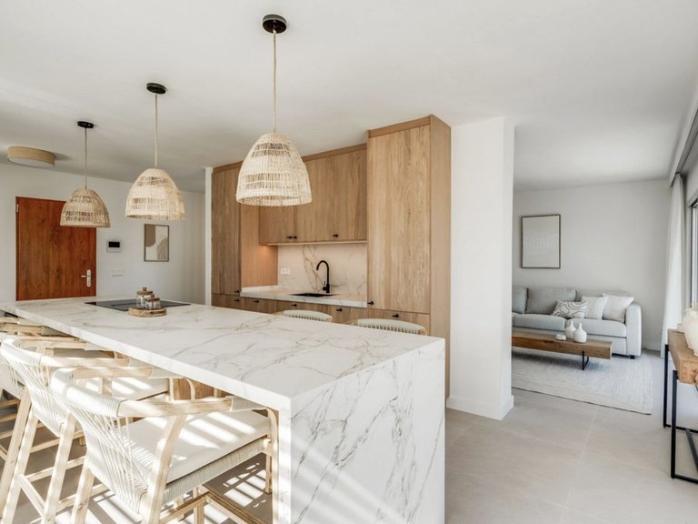 Villa for Sale in Marbella, Malaga 11