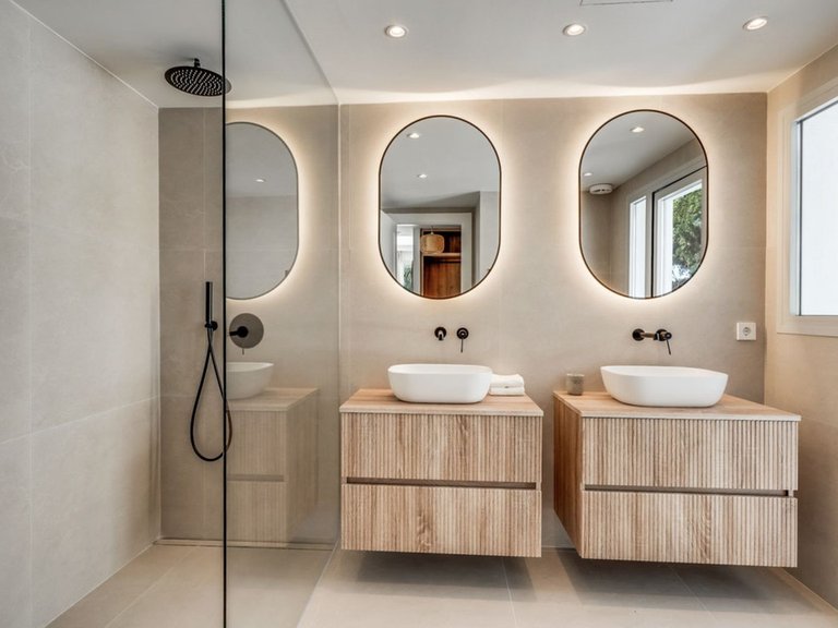 Villa for Sale in Marbella, Malaga 13