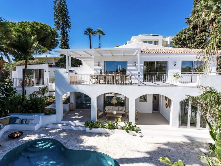 Villa for Sale in Marbella, Malaga 17
