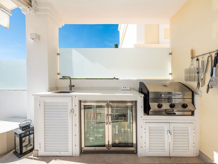 Town House for Sale in Nueva Andalucia, Malaga 9