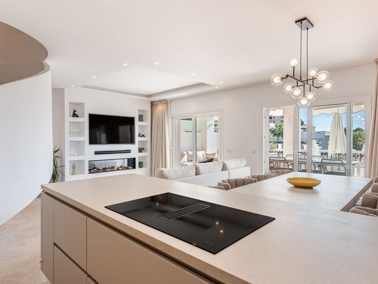 Town House for Sale in Nueva Andalucia, Malaga 11